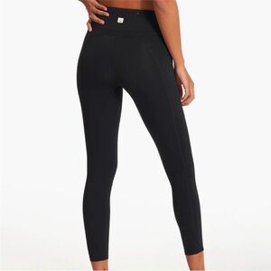 Vuori Stride Performance Leggings with Pockets